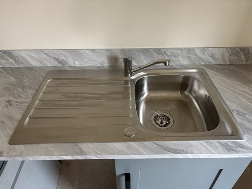 Stainless steel kitchen sink - steel,