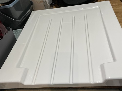 Grooved ceramic gloss white - grooved,